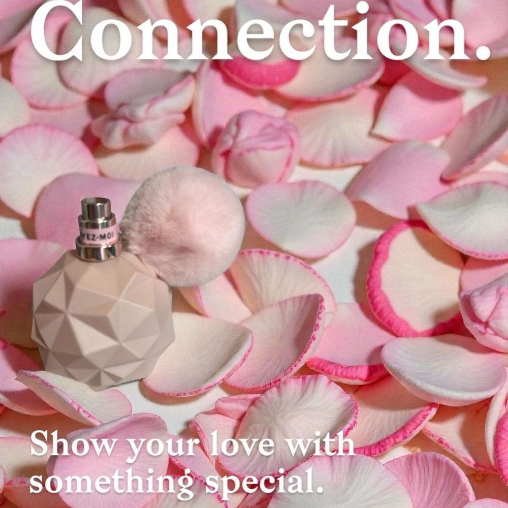 Geometric Perfume Bottle with Pom Pom - Picture 2 of 9